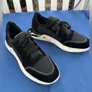 Vaneli Sport Stylish Black Women’s Sneakers Size 7